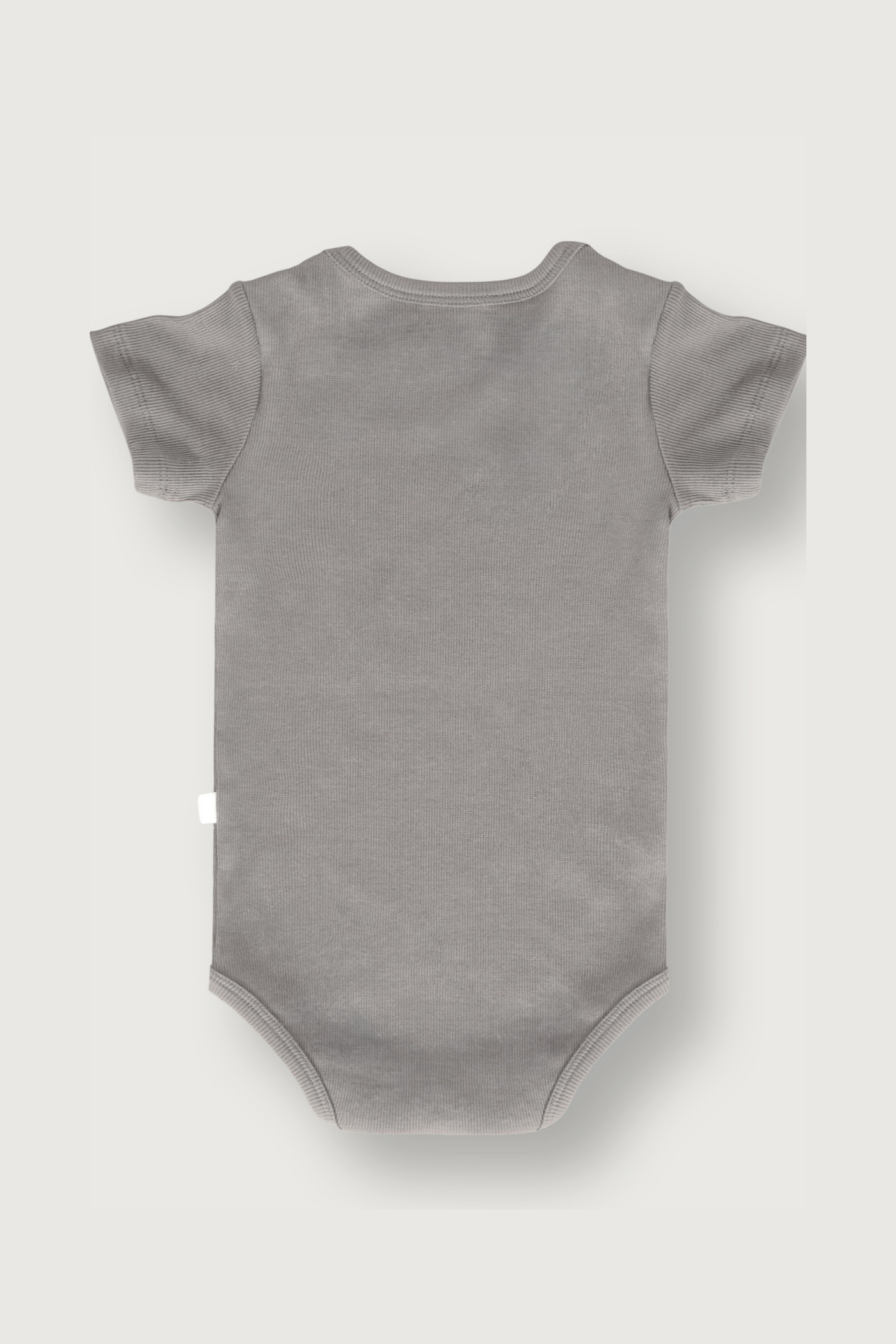 Aske farvet kortærmet rib bodystocking i Gots-certificeret økologisk bomuld fra Organic Lullaby