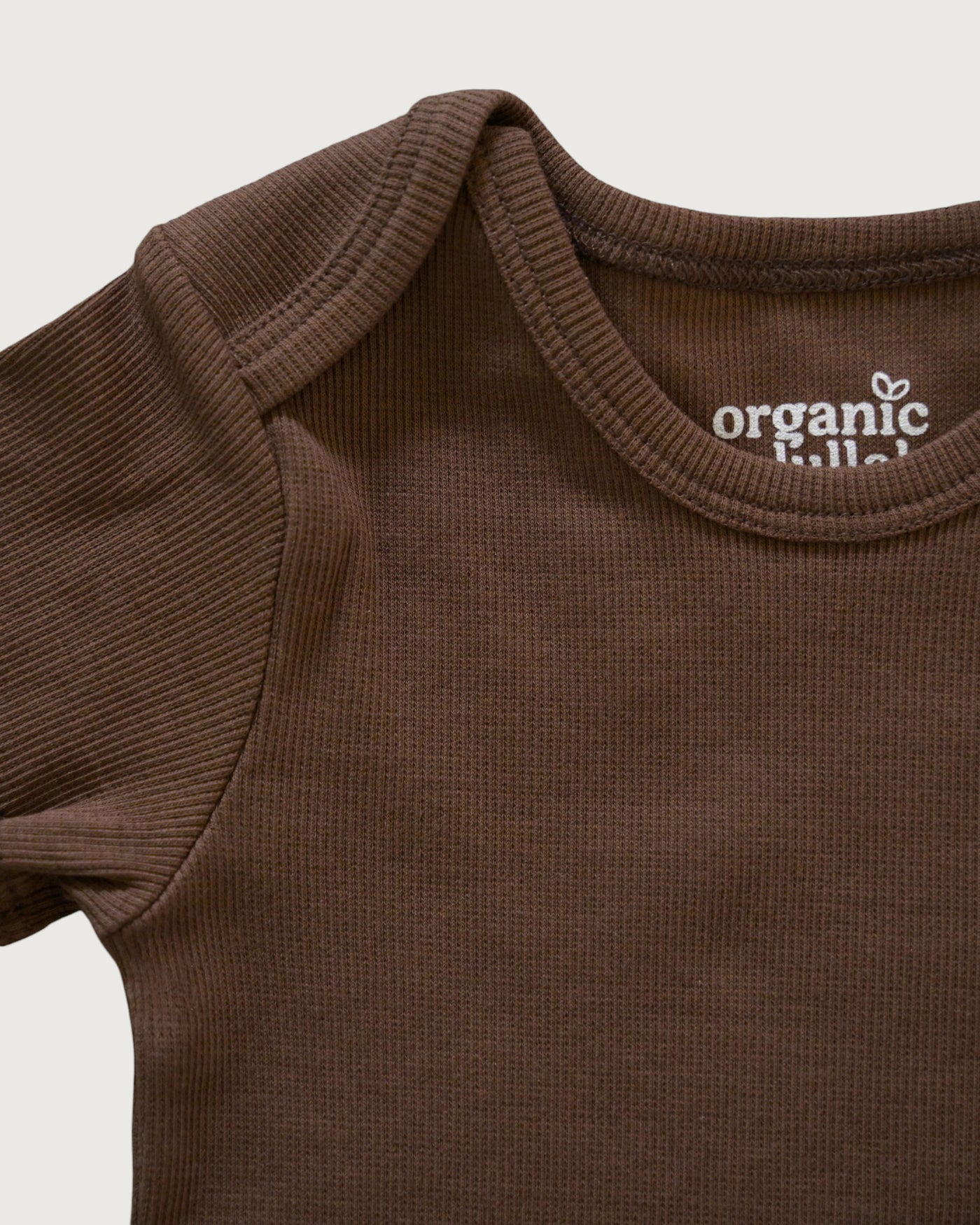 Brun kortærmet rib bodystocking i Gots-certificeret økologisk bomuld fra Organic Lullaby