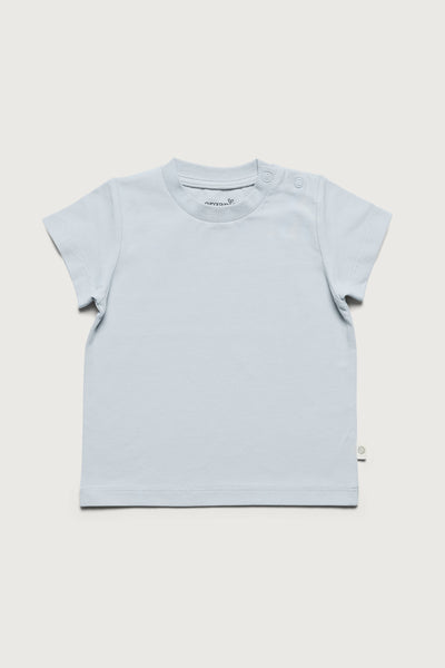 Blå kortærmet super blød T-shirt med masser af stretch i GOTS-certificeret økologisk bomuld fra Organic Lullaby.